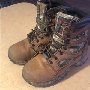 Boy’s Leather Hunting/Hiking Boots (Sz 5)